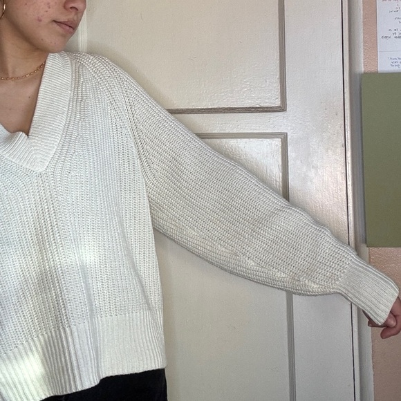 Women's White Sweater - Picture 3 of 4